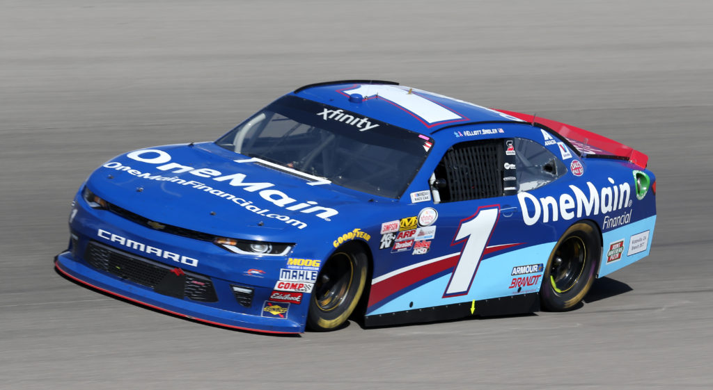 Elliott Sadler has reeled off three consecutive top-10 results, propelling him to the points lead. (Photo Credit: Harold Hinson Photography)