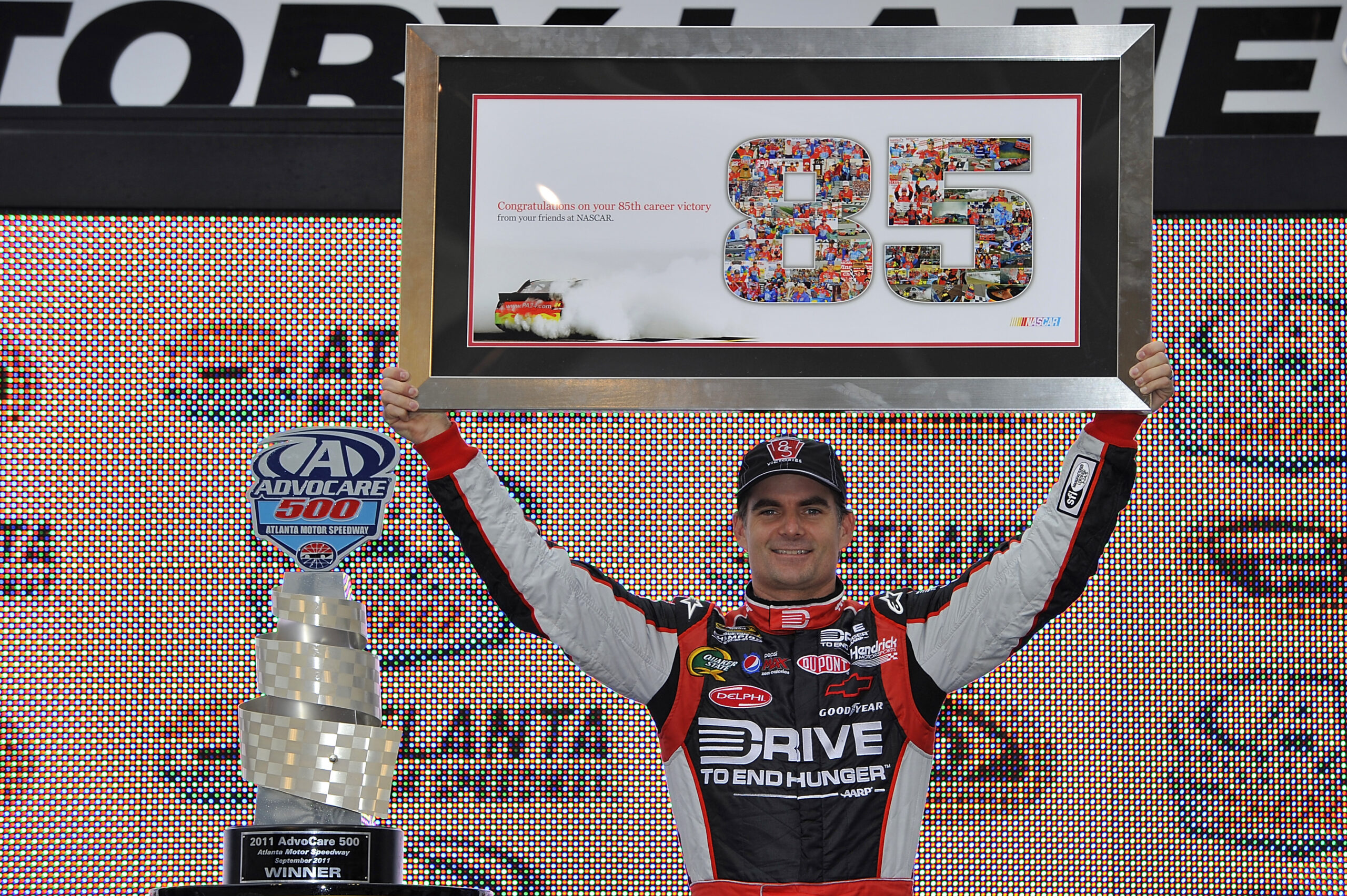 In general, Jeff Gordon established himself as a legend such as the time of his 85th Cup win in 2011. (Photo: Hendrick Motorsports)