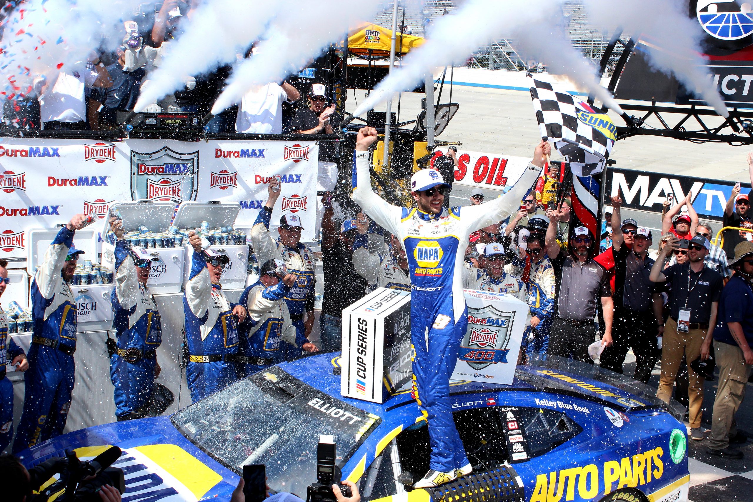 Chase Elliott made a believer out of Clint Bowyer in a better late than never race at Dover. (Photo: Josh Jones | The Podium Finish)