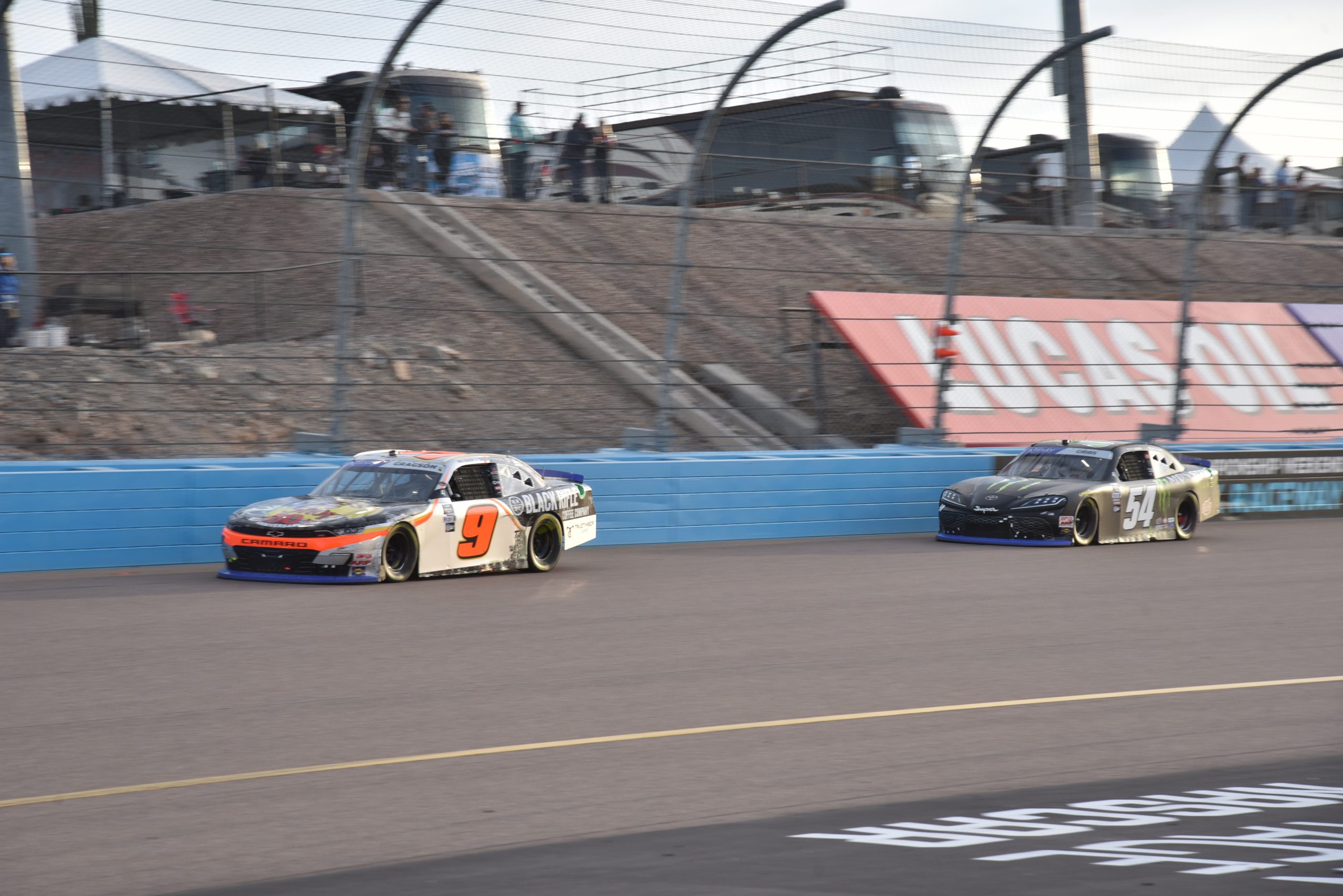 There was no holding back between Gragson and Gibbs at Phoenix. (Photo: Luis Torres | The Podium Finish)