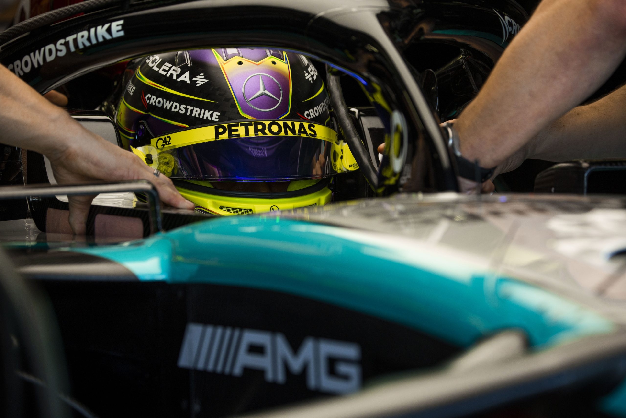 Mercedes-AMG PETRONAS F1 Team, Bahrain, Tests, Lewis Hamilton (Source: Mercedes-Benz Media)