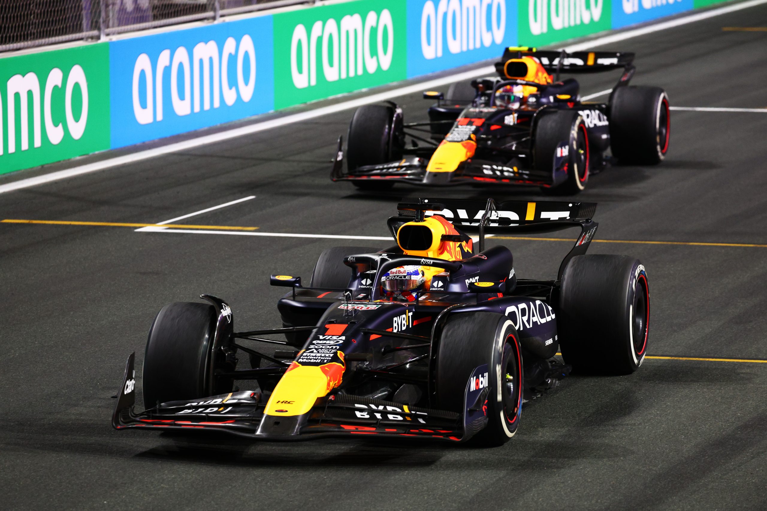 Max Verstappen of the Netherlands driving the (1) Oracle Red Bull Racing RB20 leads the field at the start during the F1 Grand Prix of Saudi Arabia at Jeddah Corniche Circuit on March 09, 2024 in Jeddah, Saudi Arabia. (Photo by Clive Rose/Getty Images)