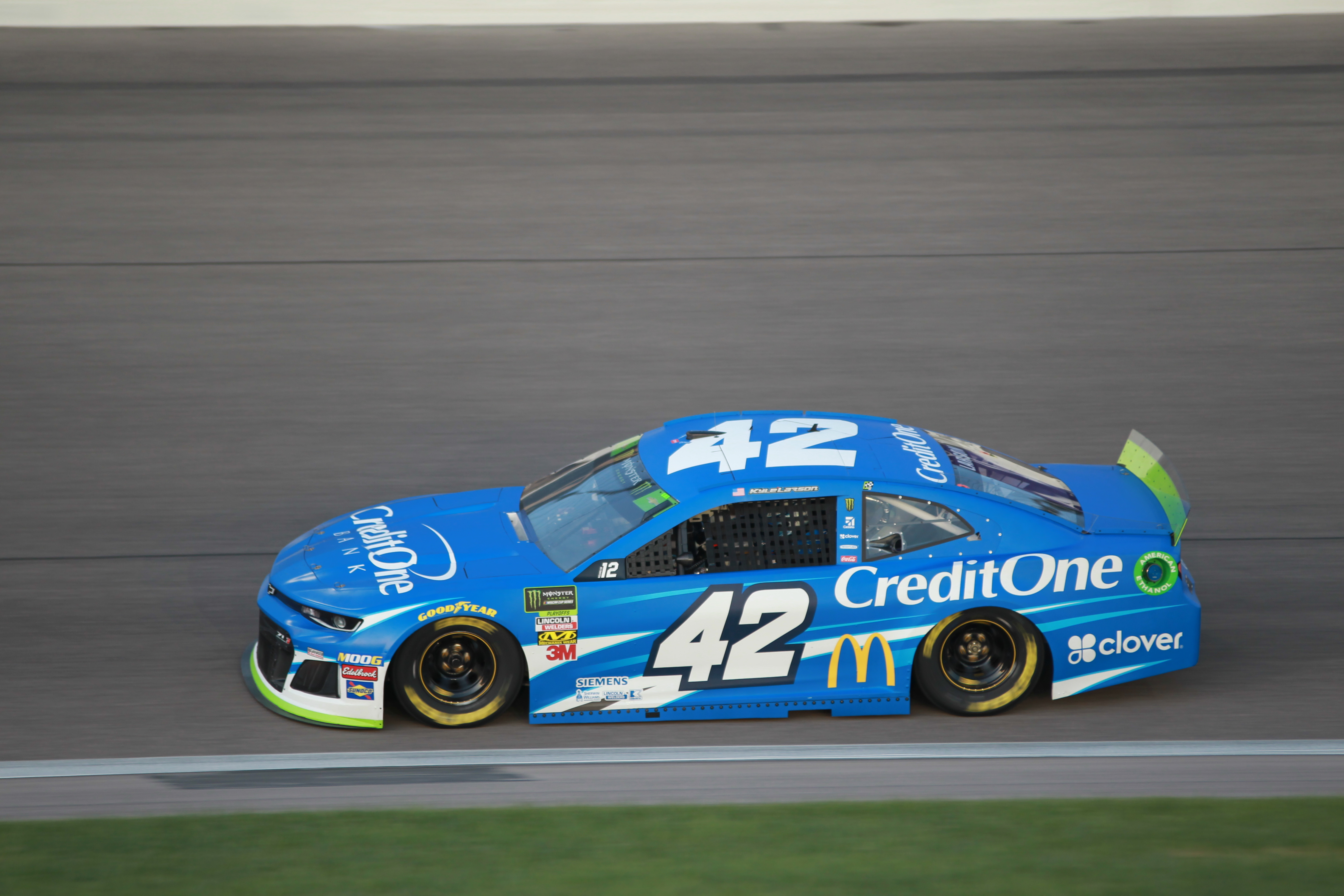 Despite locking into the Round of 8, Kyle Larson wants more Playoff points in today's Hollywood Casino 400. (Photo Credit: Stephen Conley/TPF)