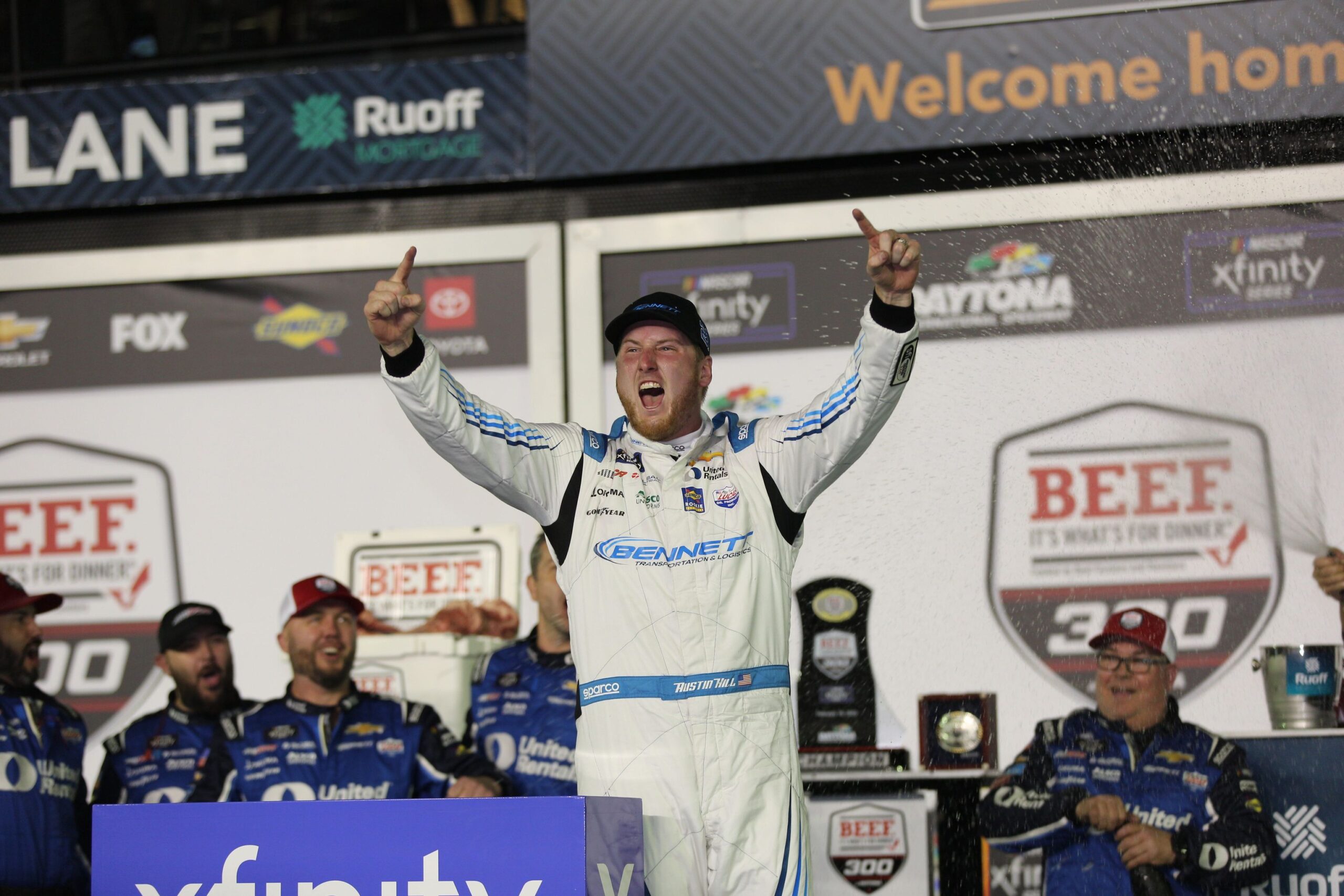 Austin Hill capitalized in emphatic fashion with his No. 21 team. (Photo: Jonathan Huff | The Podium Finish)