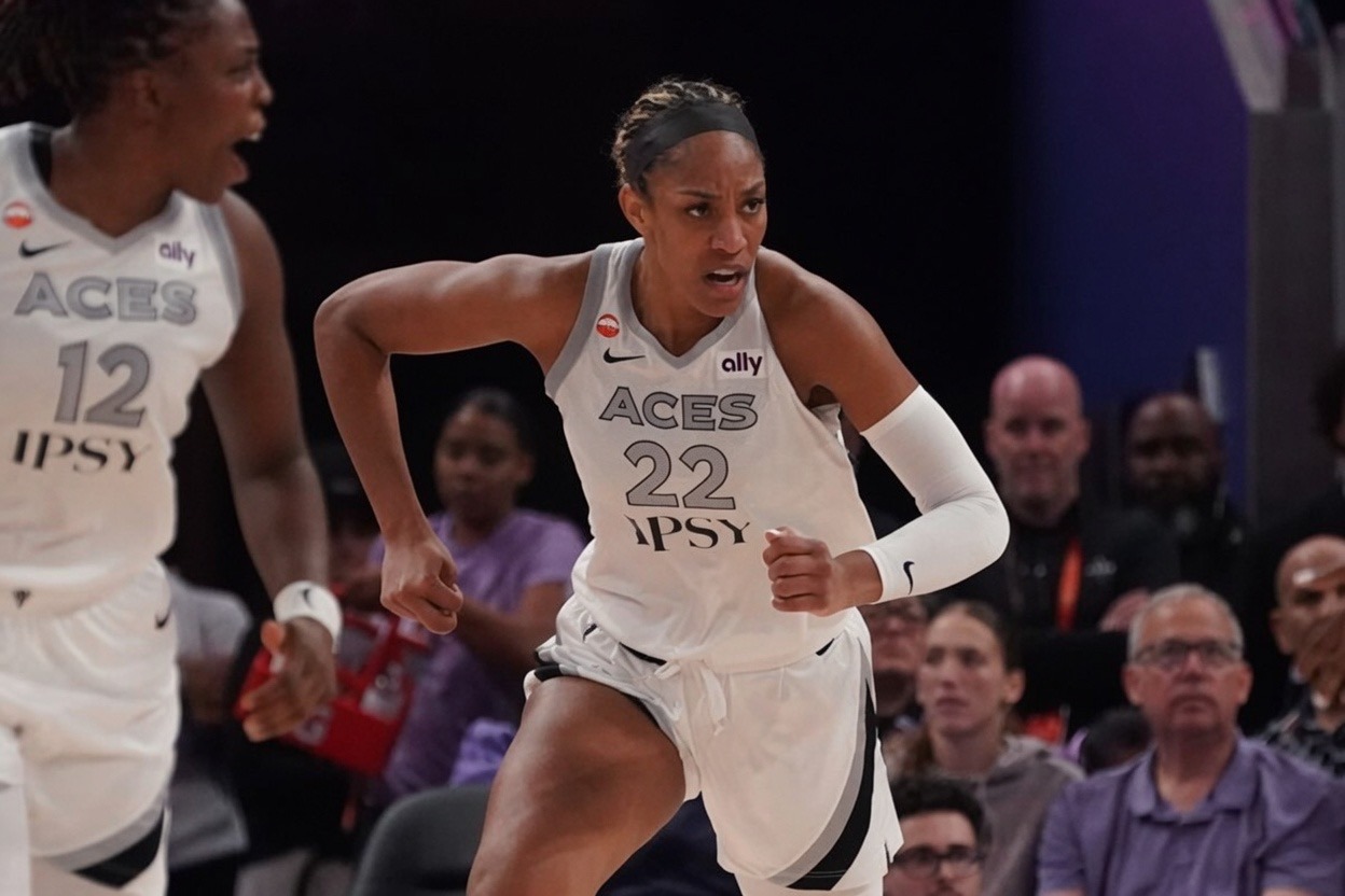 May 31, 2026; San Francisco, California, USA; Las Vegas Aces center A'ja Wilson (22) and guard Chelsea Gray (12) run back on defense after a score against the Golden State Valkyries in the third quarter at Chase Center. (Photo: David Gonzales | Imagn Images)