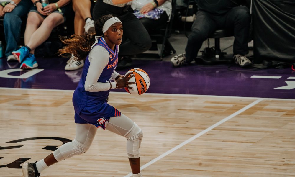 Phoenix Mercury guard Kahleah Copper (No. 2) during a matchup against the Seattle Storm on June 20. (Photo- Adrianna Peralta, Trippy Traveler Media)