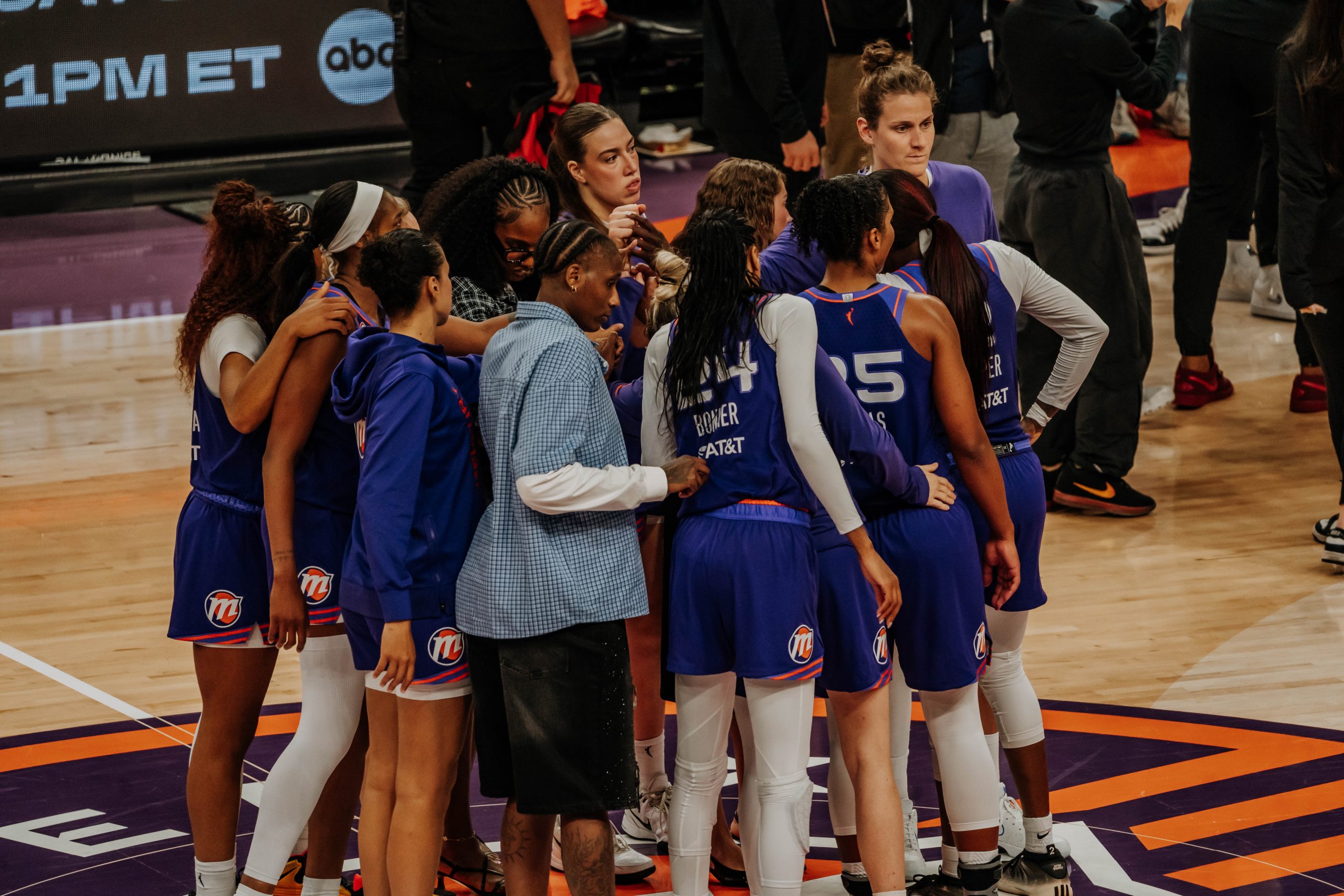 Phoenix Mercury huddles around after losing to the Indiana Fever at Mortgage Matchup Center on July 9 (Photo: Adrianna Peralta | The Podium Finish)